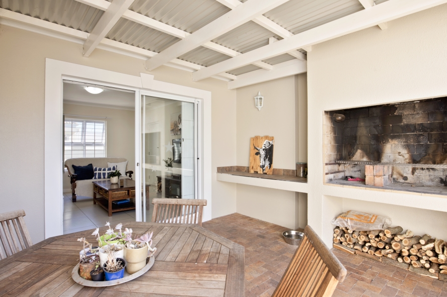 3 Bedroom Property for Sale in Sunningdale Western Cape
